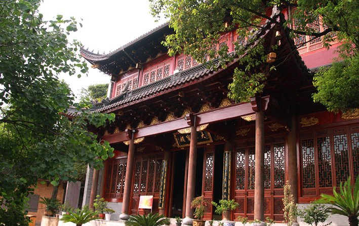 古镇旅游，怎样才能有幸福感？
