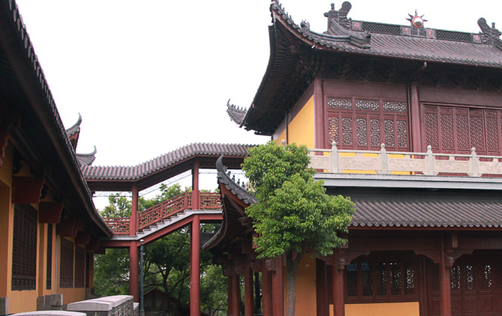 古镇旅游，怎样才能有幸福感？
